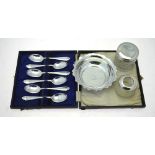 A cased set of six silver coffee spoons, Sheffield 1924,