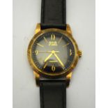 A Gentleman's 9ct gold Avia De Luxe wristwatch with 21 jewel movement and black dial,