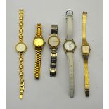 A lady's Seiko stainless steel wristwatch, to/w a gilt metal Seiko quartz wristwatch,
