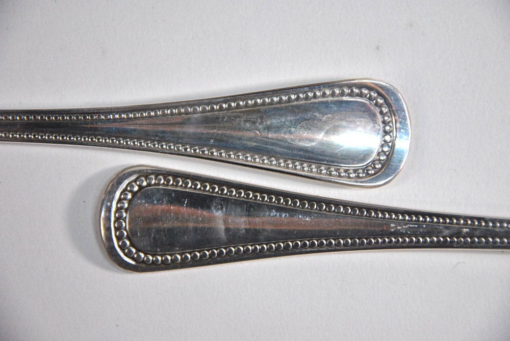 A canteen of EPNS bead-edge flatware and cutlery - little used - Image 4 of 5