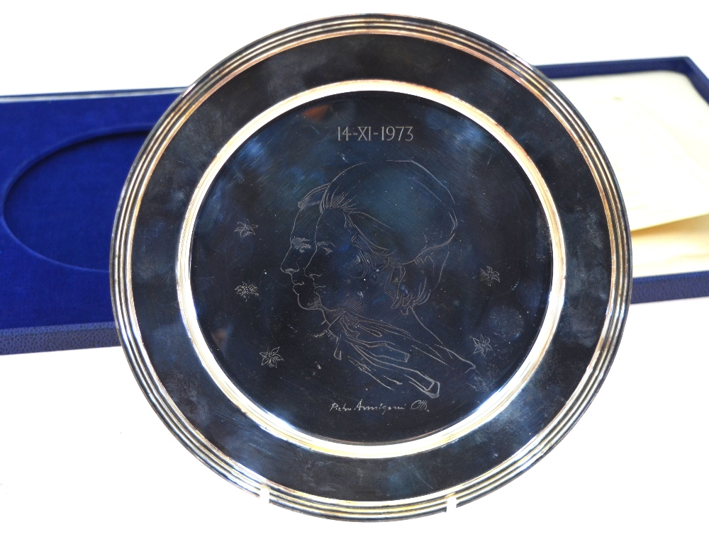 A silver 1973 Royal Wedding commemorative plate designed by Peter Annigoni, Ltd Ed 277/2000, - Image 3 of 3