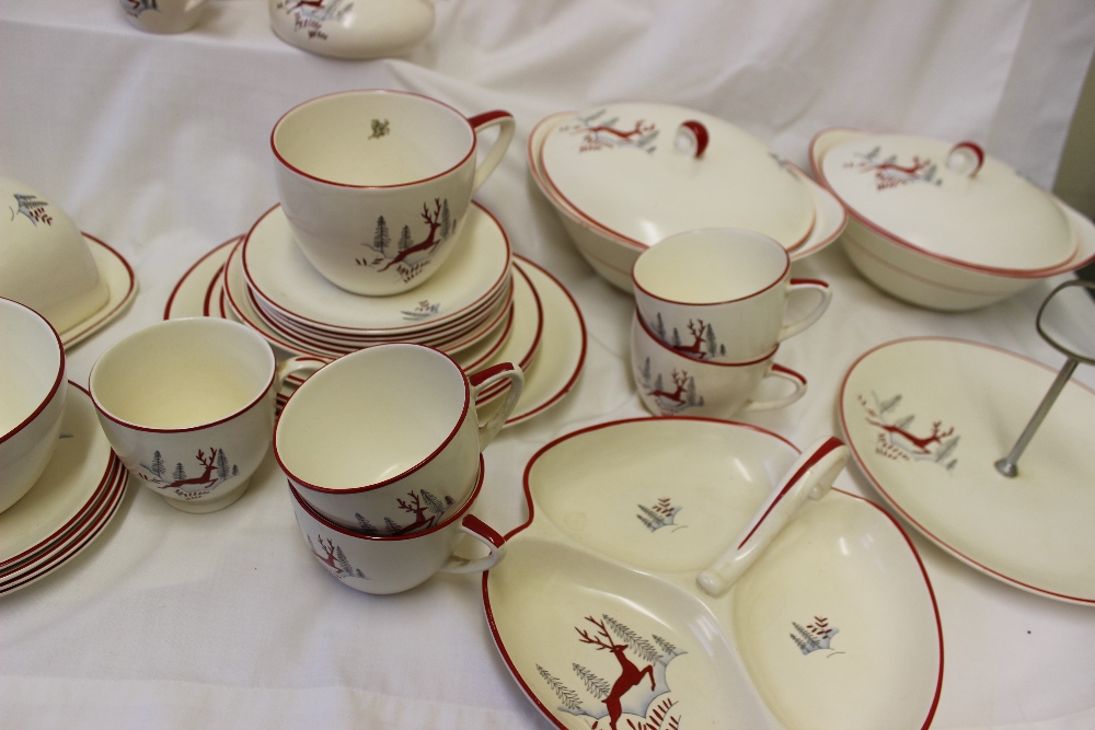 A Crown Devon 'Stockholm' pattern part tea and dinner set including meat plates, covered tureens, - Image 7 of 10