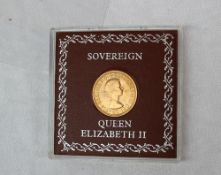An Elizabeth II gold sovereign dated 1962