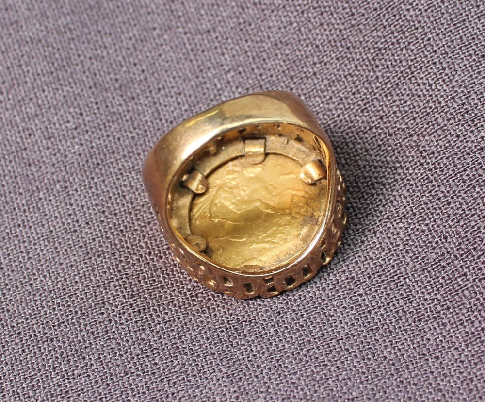 A Victorian gold half sovereign in a 9ct yellow gold ring mount, - Image 2 of 3