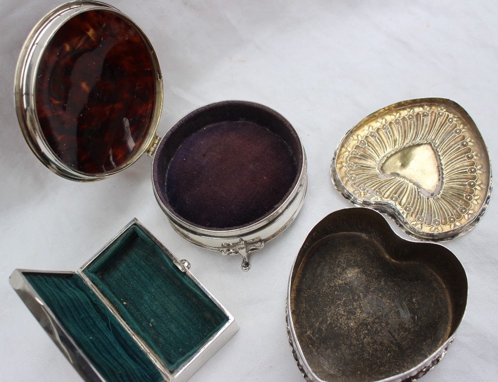 A George V silver and tortoiseshell trinket box of circular form on three splayed legs, Birmingham, - Image 4 of 5