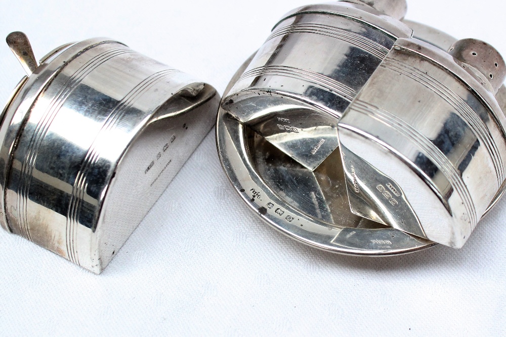 A George VI silver cruet of cylindrical form with line decoration with a mustard pot, - Image 3 of 4