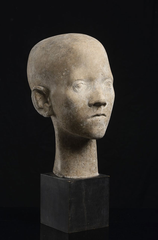 KAREL LIDICKÝ (1900-1976): HEAD OF A BOY / Around 1945, Bohemia This sculpture is from the - Image 2 of 3