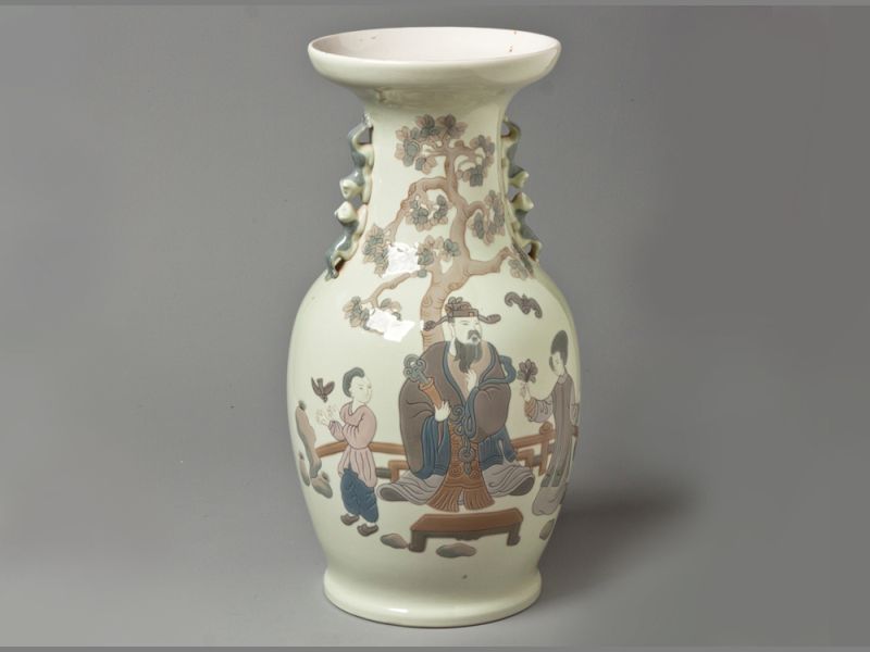 A LLADRO VASE in imitation of the Chinese, decorated with an Emperor and a maiden in a garden, in
