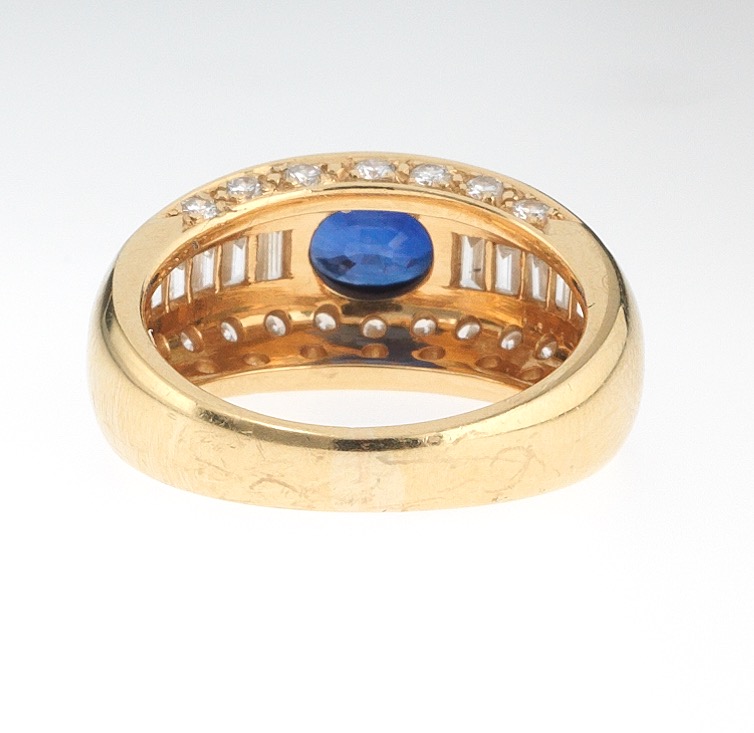 Ladies' Sapphire and Diamond Ring - Image 4 of 7