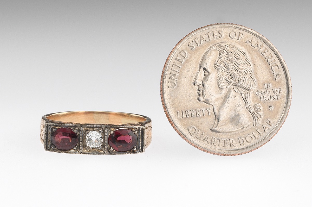 Ladies' Victorian Gold, Diamond and Garnet Saddle Ring - Image 2 of 7