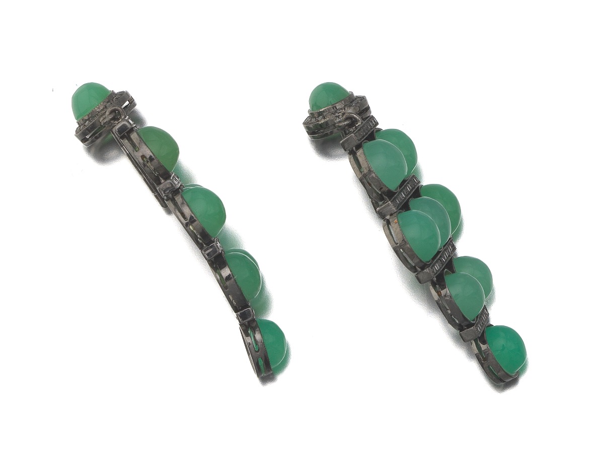 A Pair of Chrysoprase and Black Diamond Pendant Earrings - Image 4 of 5