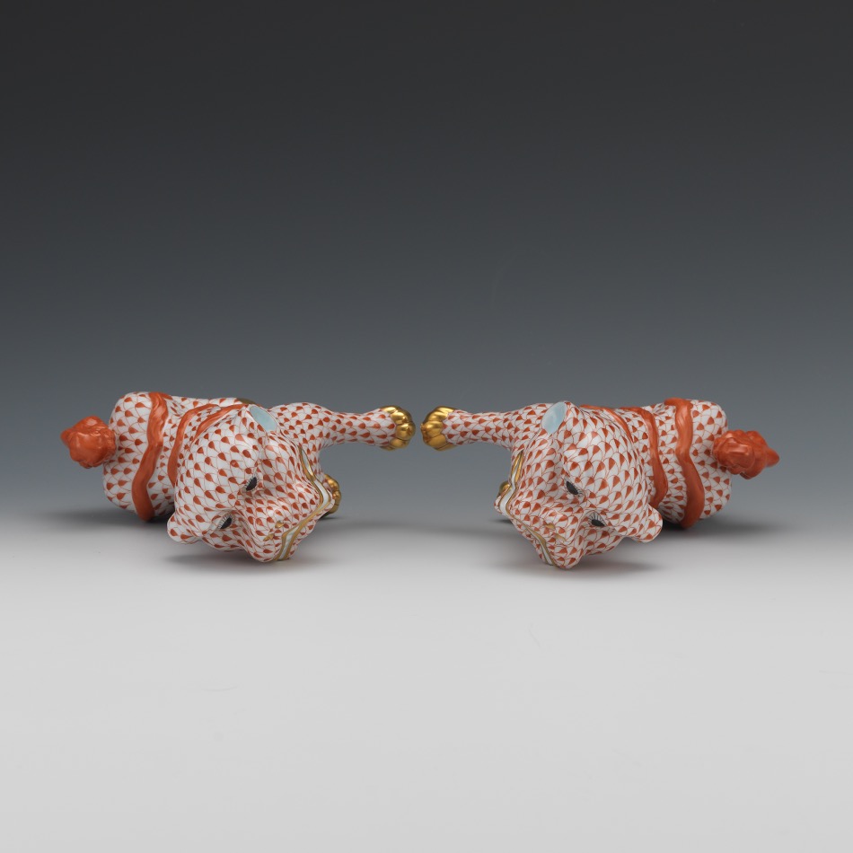 A Pair of Herend Foo Dogs - Image 7 of 8