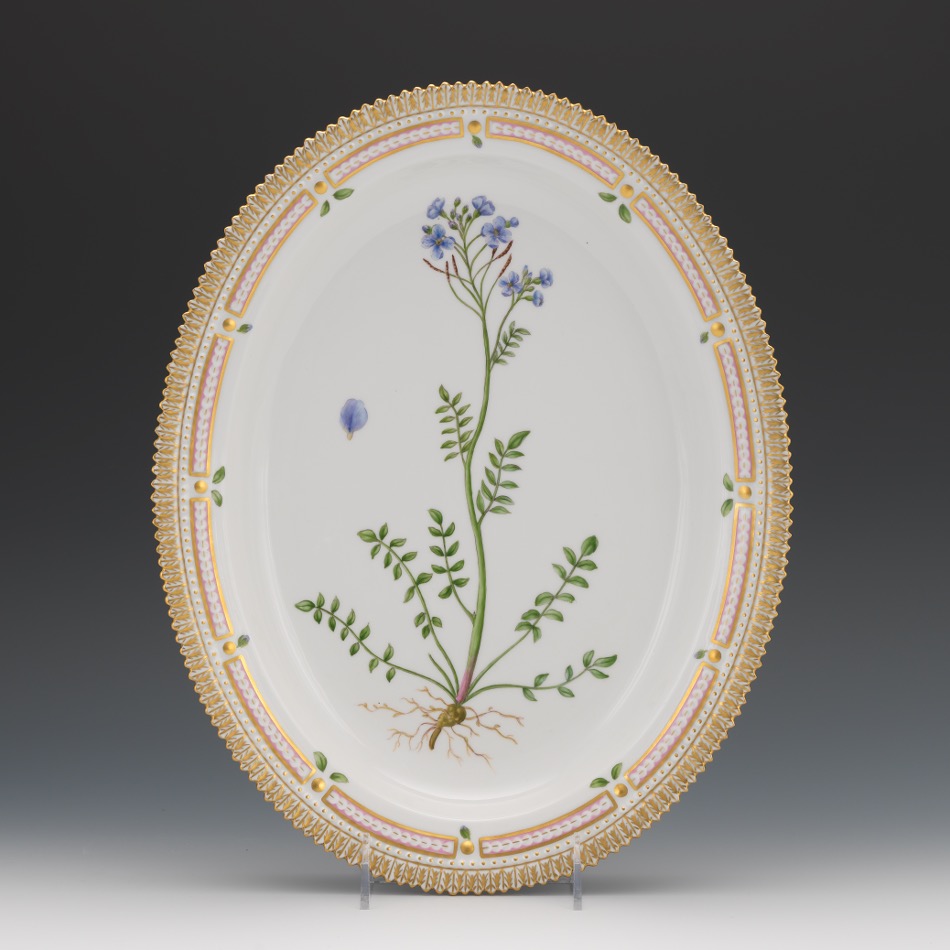 Royal Copenhagen Flora Danica Plate