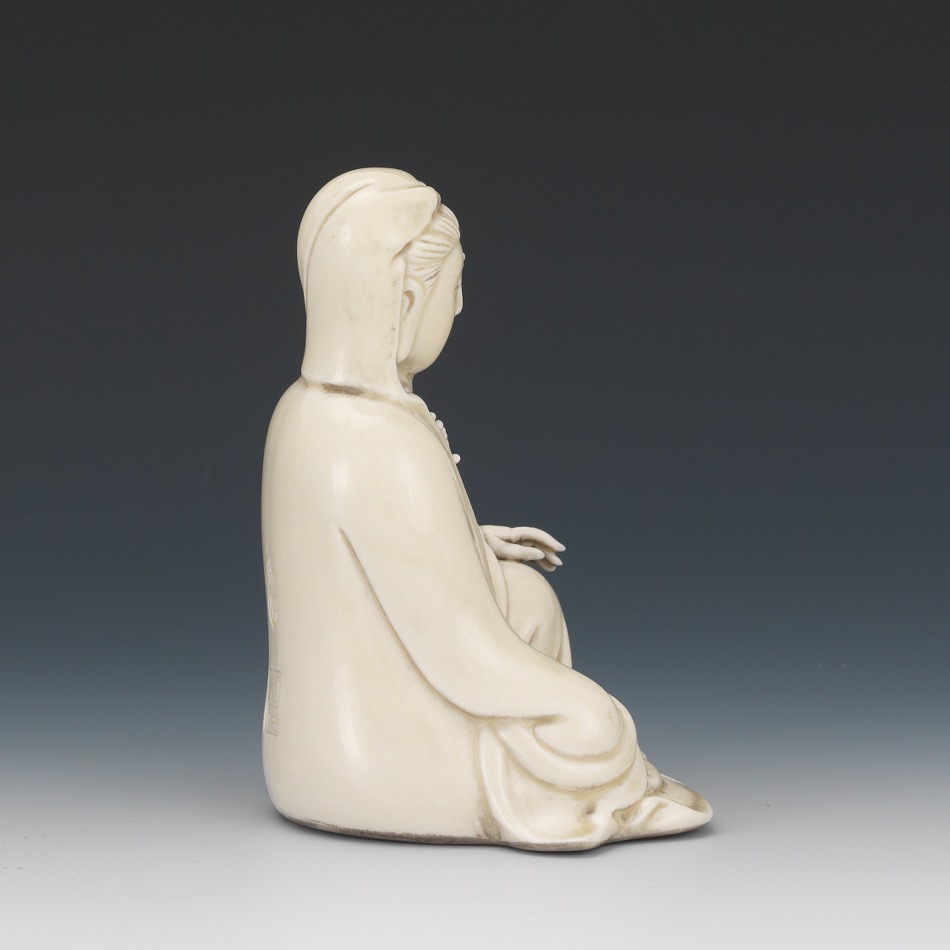Porcelain Blanc de Chine Seated Guanyin, Bodhisattva of Compassion - Image 4 of 7