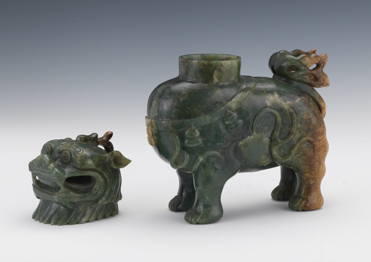 Chinese Carved Jade Foo Lion Vase - Image 6 of 8