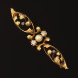 Victorian Gold and Diamond Bar Brooch