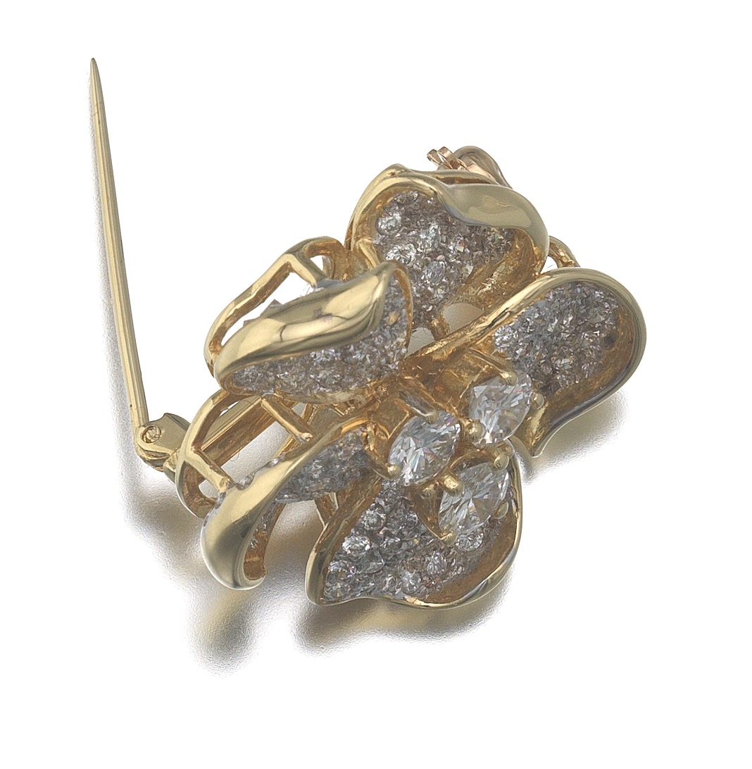 Ladies' Diamond Flower Brooch Pendant - Image 5 of 7