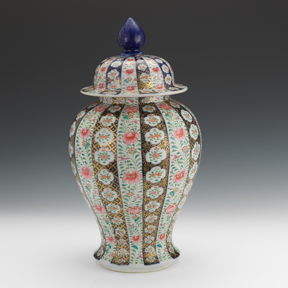 Qing Dynasty Ginger Jar with Lid - Image 4 of 8