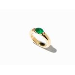 Lady’s Ring with A Central Emerald of c. 1.5 ct., 18K Gold 18 karat yellow goldEurope, 20th