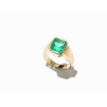 Solitaire Ring with a Central Emerald of c. 5 ct., 18K Gold 18 karat yellow goldHallmarked with