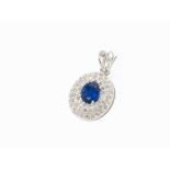 Pendant with 1 Sapphire of 2 ct. and Diamonds of c. 1.5 ct. 18 karat white gold (tested)Europe, 20th
