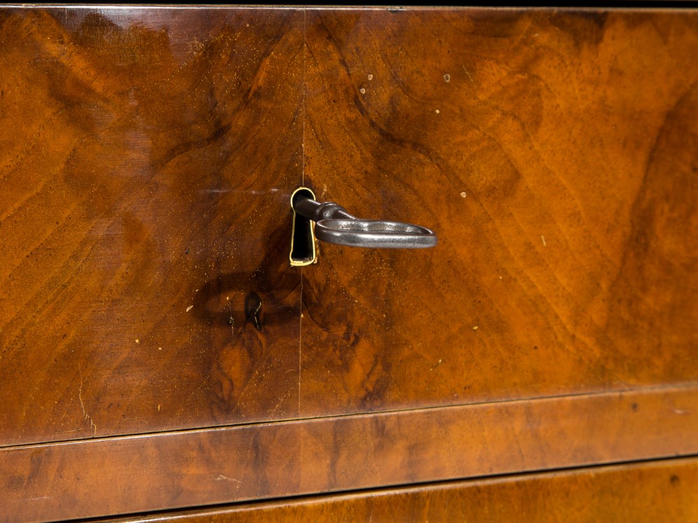 A Biedermeier-Secrétaire à Abattant, Germany, 1st H 19th C Softwood body, walnut, veneered and - Image 7 of 11