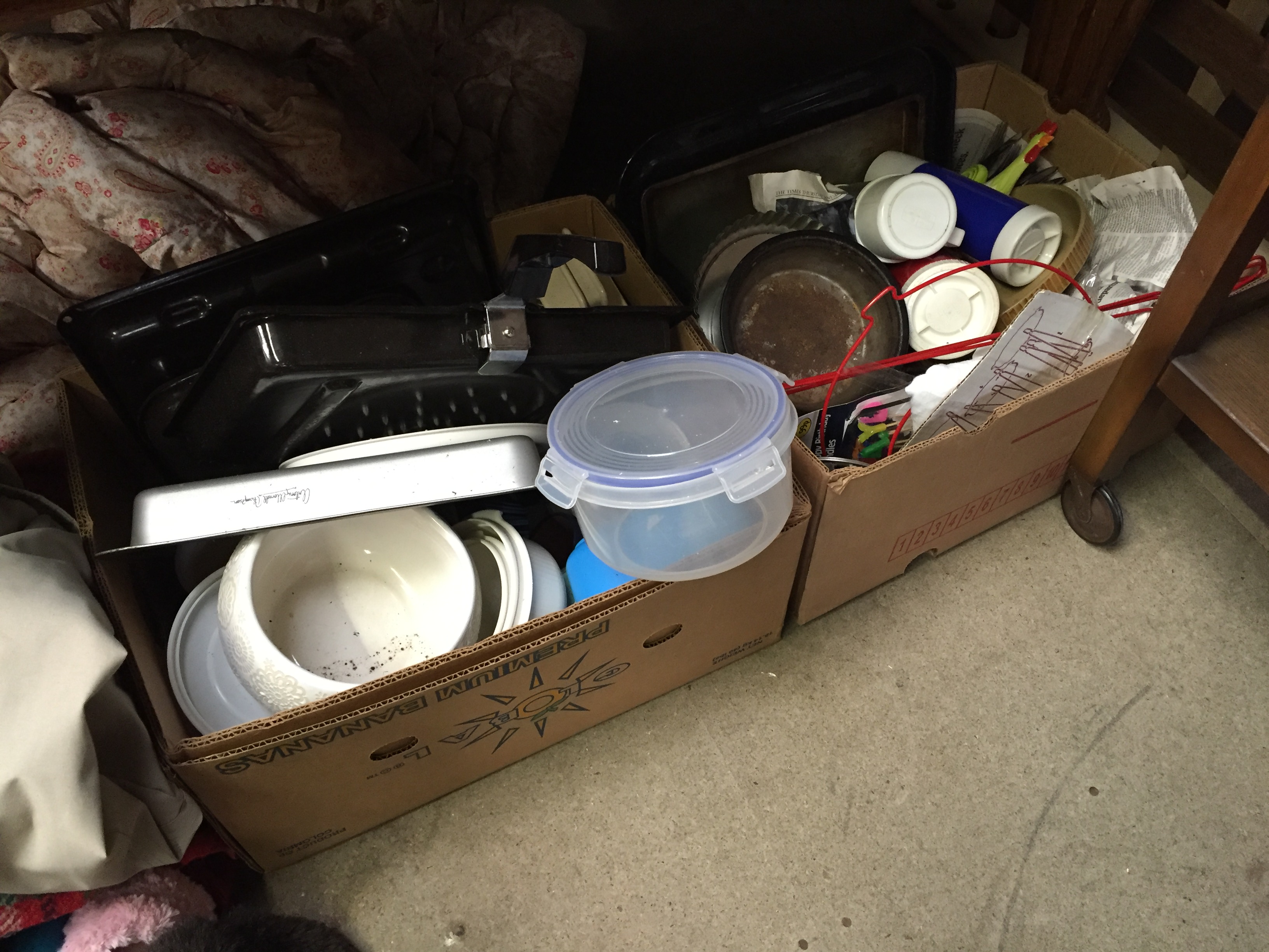 Two boxes of kitchen items. - Image 3 of 3