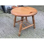 A small round pine side table 480 mm (Showroom 2)