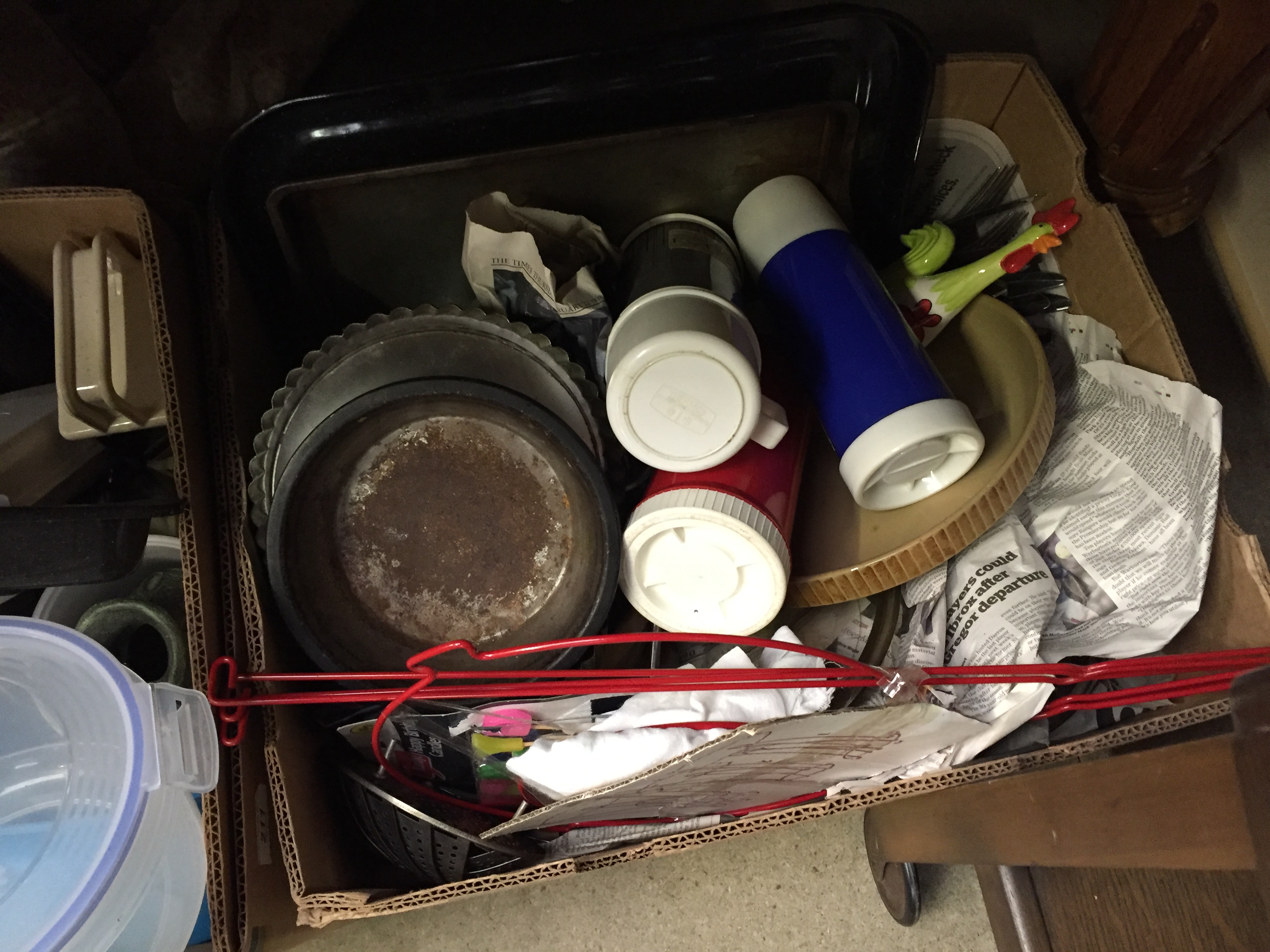Two boxes of kitchen items. - Image 2 of 3