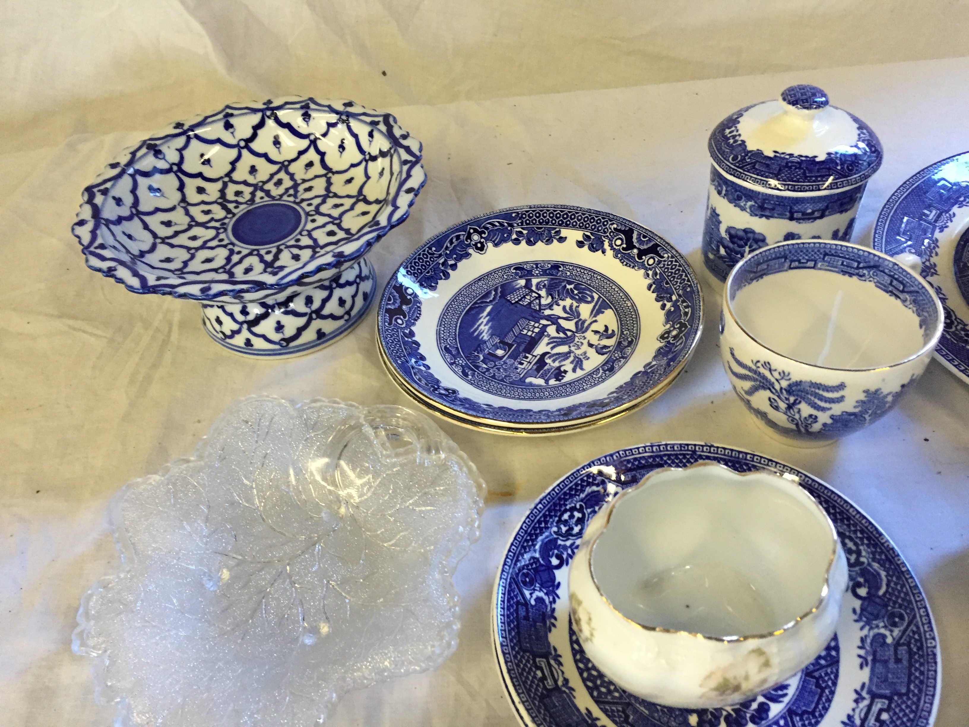 Ceramics including blue and white. - Image 5 of 5