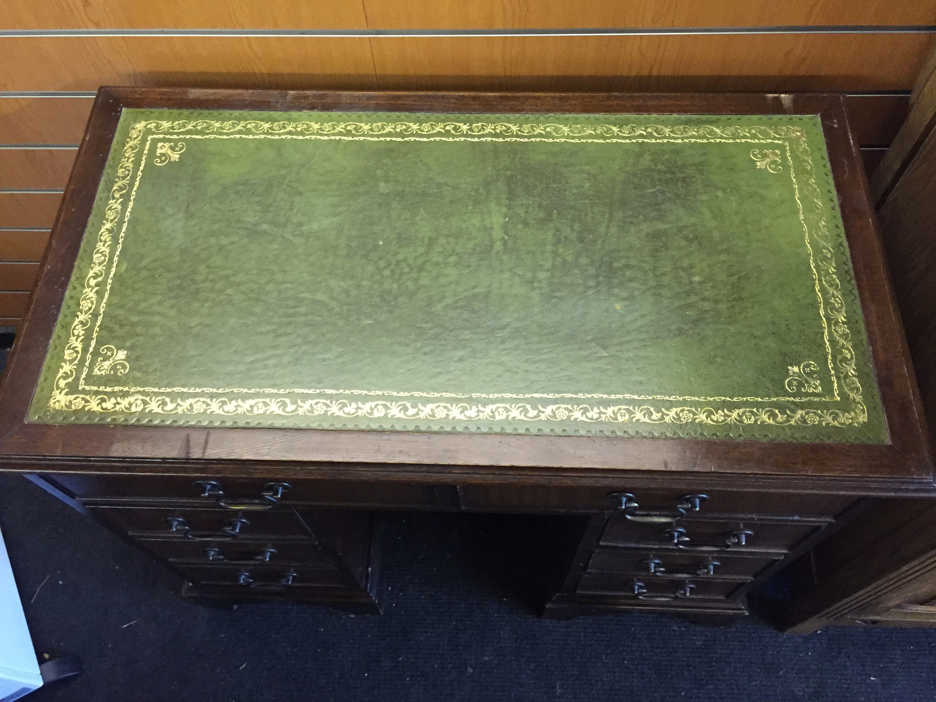 A small pedestal desk with green leather top and two long drawers with three drawers to each - Image 2 of 4