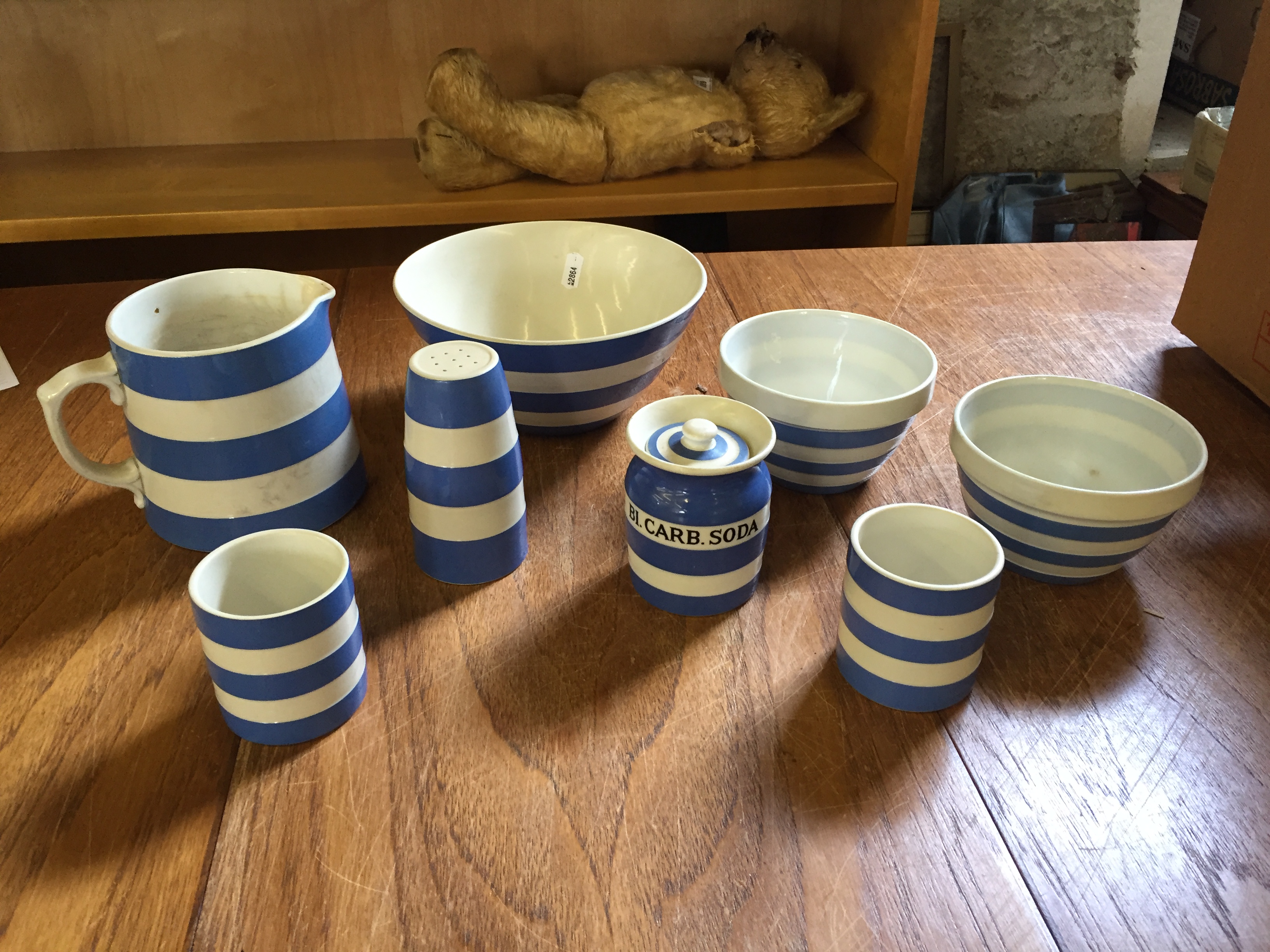 T & G Green blue and white Cornish ware with raised bands including Gresley back stamp.