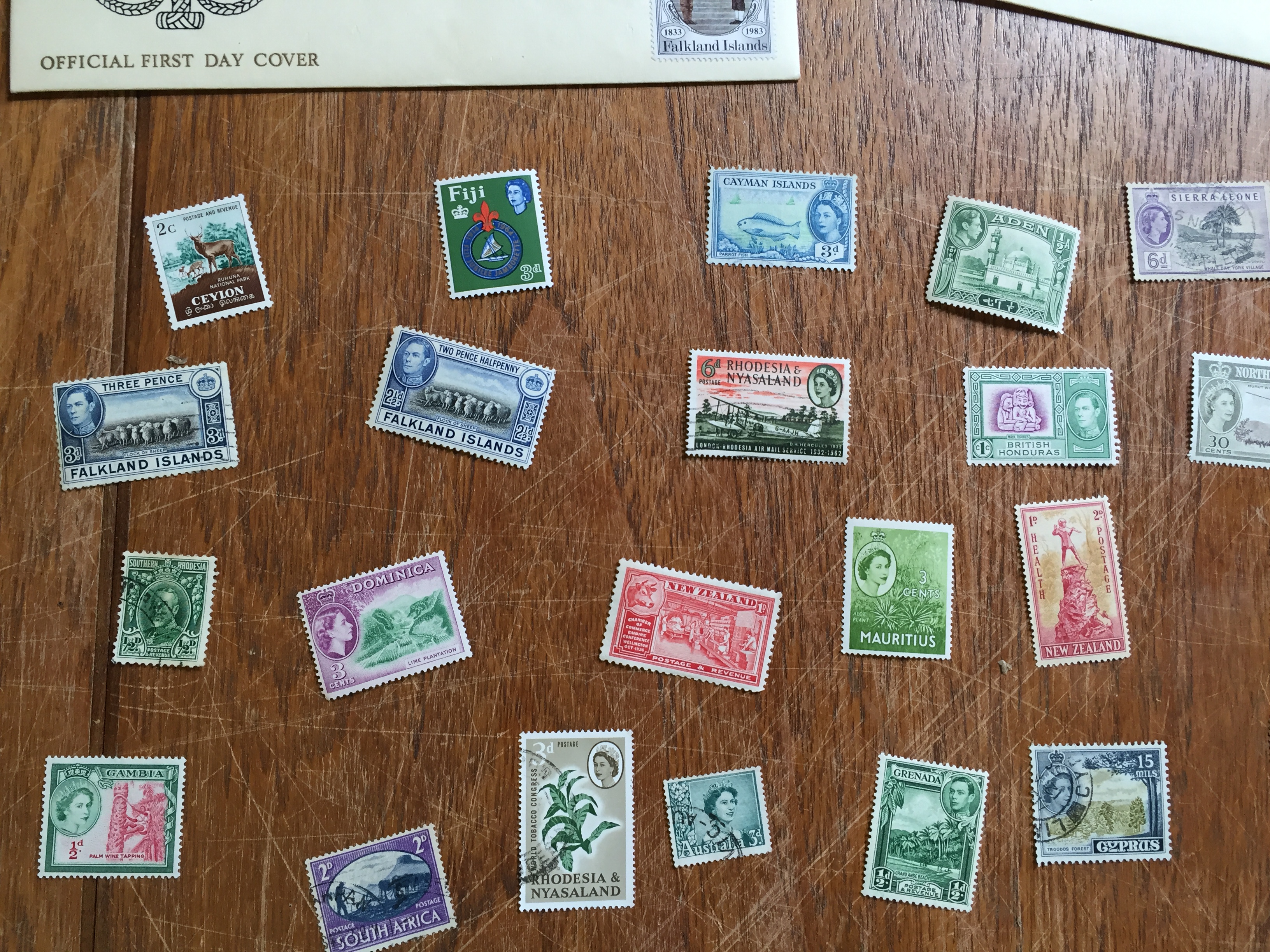 Various stamps and first day covers. - Image 7 of 10
