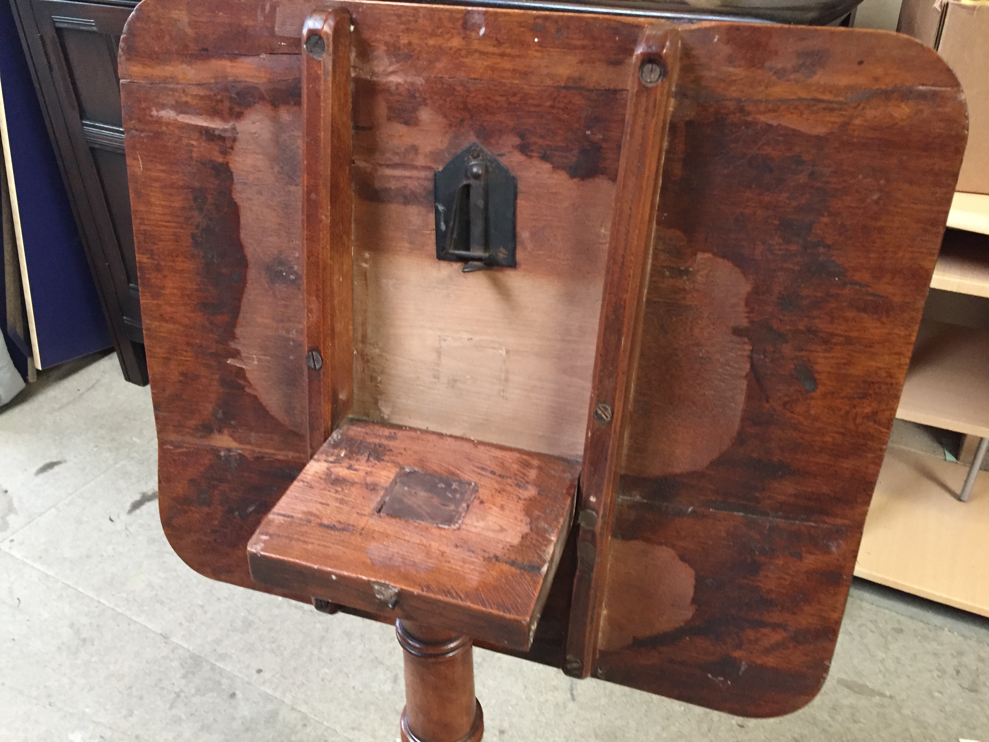 A small oak tilt top wine table. - Image 2 of 3