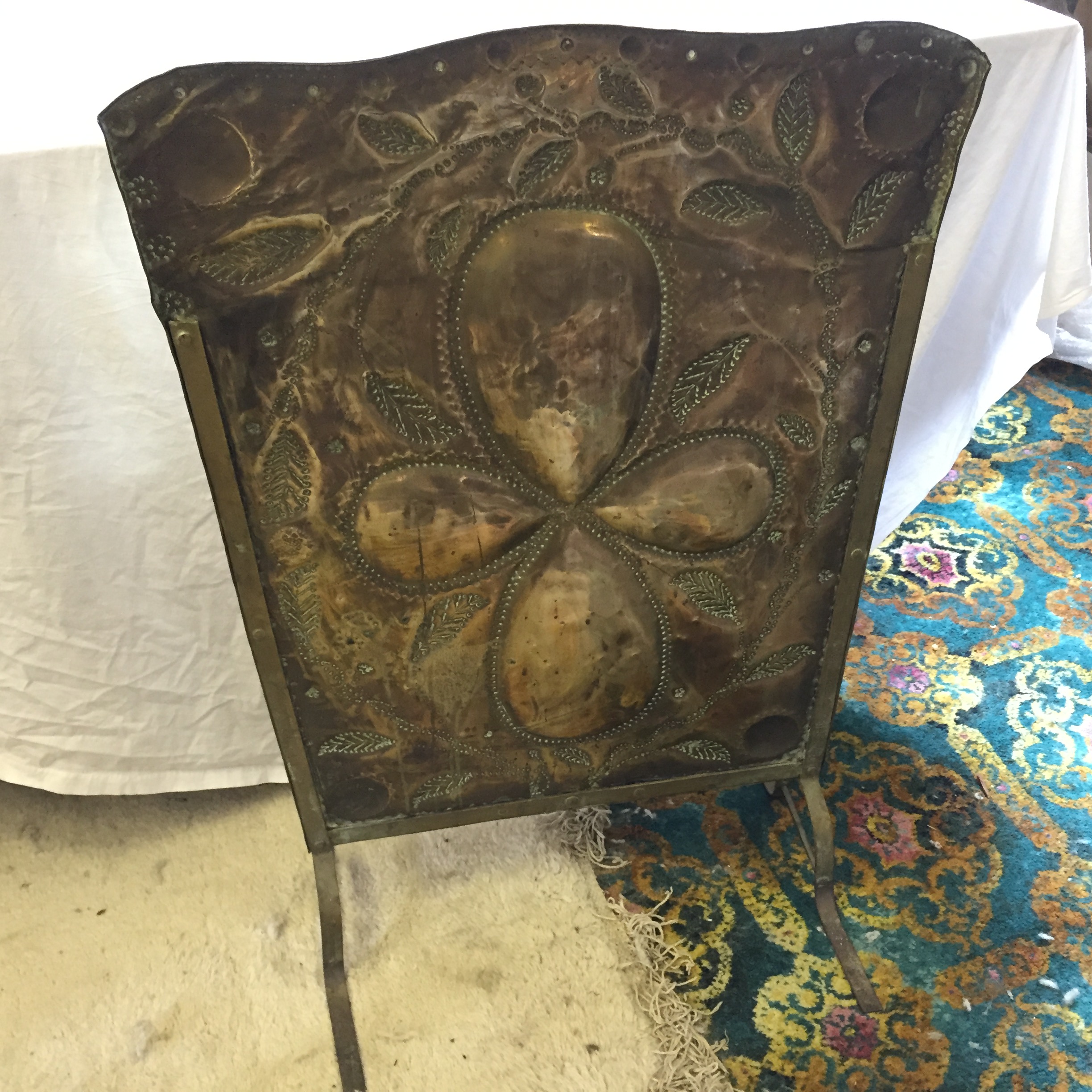 An Arts and crafts brass fire screen. - Image 2 of 2