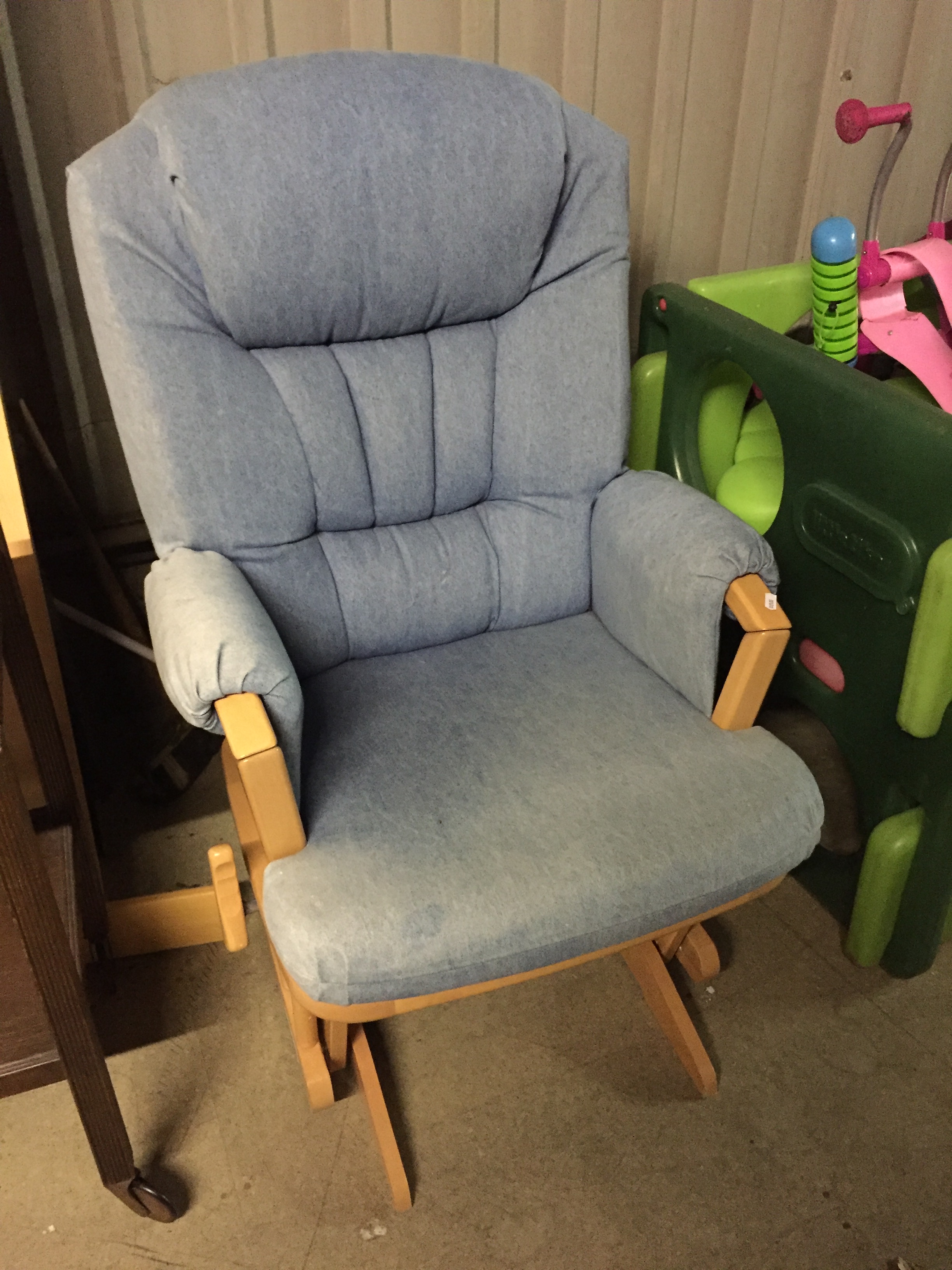 A rocking nursing chair. - Image 2 of 2