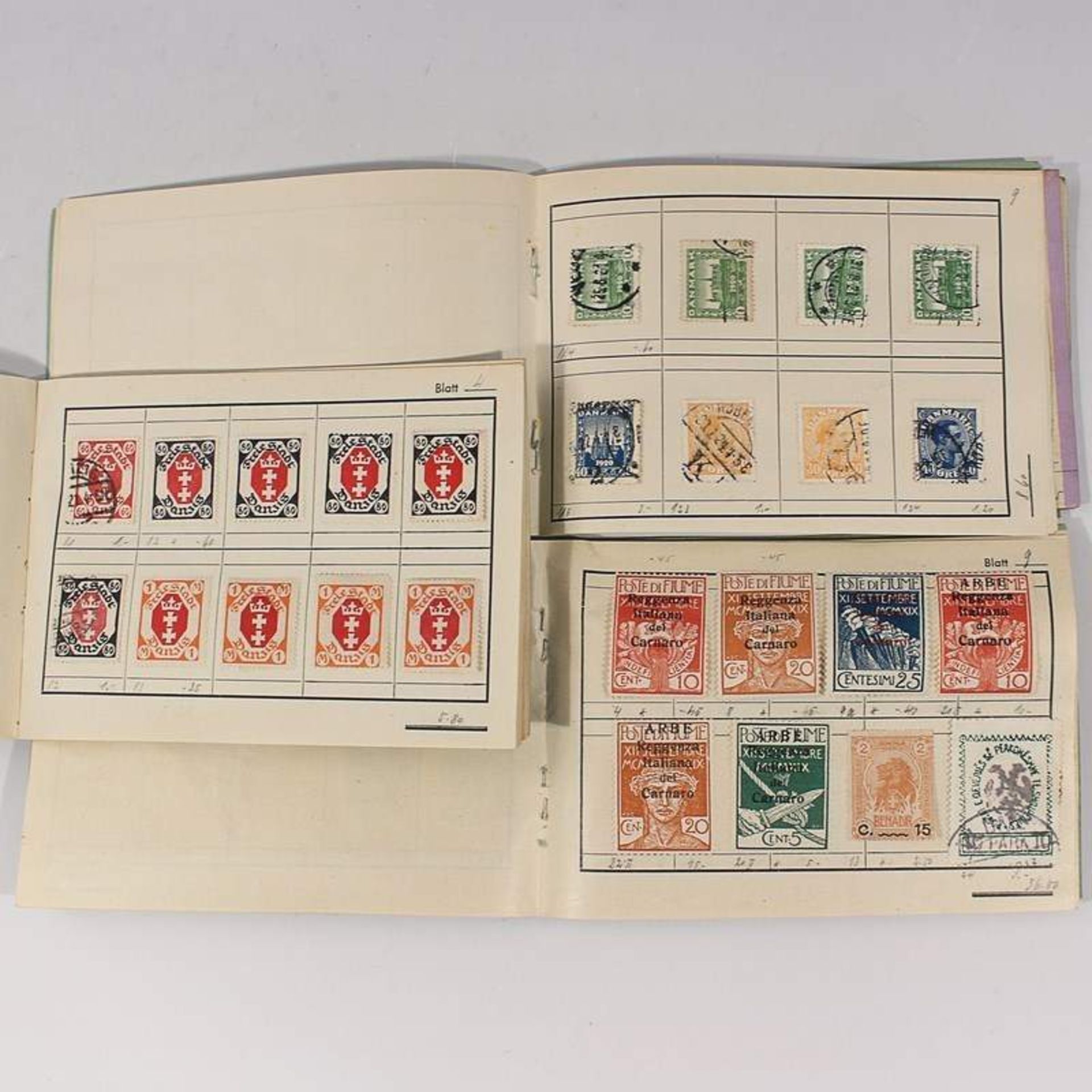 Briefmarken - Auswahlhefte ab um 1910, Danzig, Dänemark, Italien, u.a., 3 Auswahlhefte gest. u.