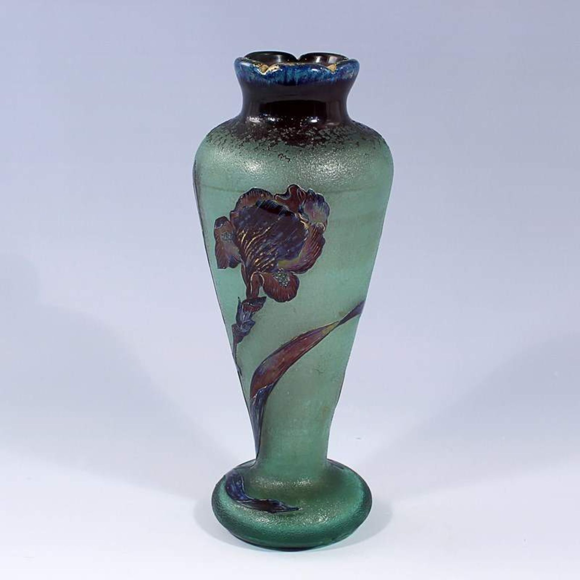 Vallerysthal - Vase um 1895-1900, Verreries Reunies de Vallerysthal, Vase "Iris et Papillon", runder - Image 3 of 4