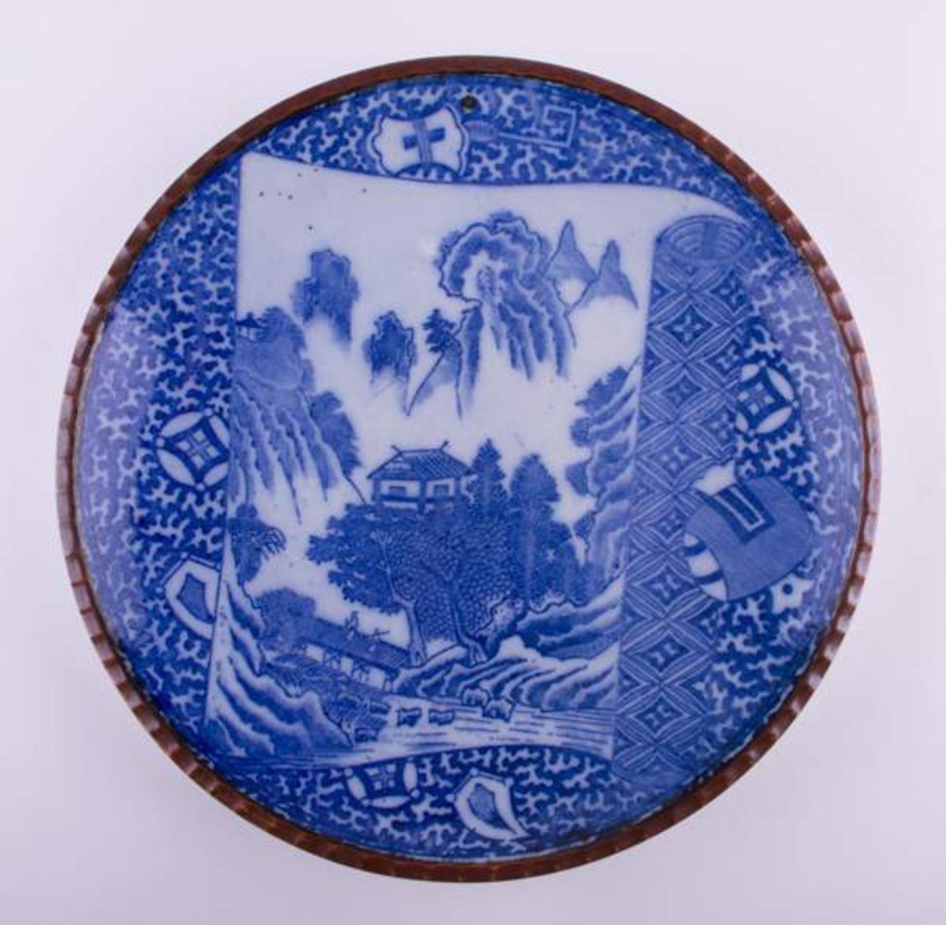 Großer Teller China 19. Jhd. / Large plate China, 19th century Unterglasurblau mit Landschafts-und