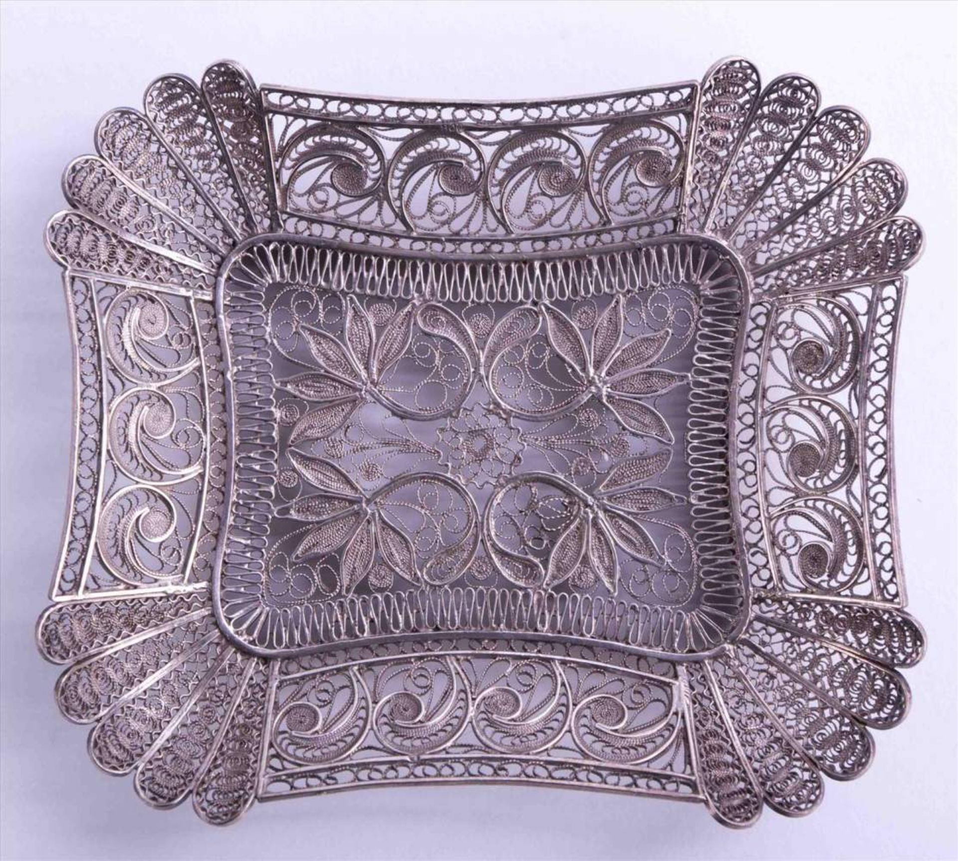 Konvolut Silber / Group of silver items 3 Teile, 1 kleine Geige 800/000 Silber, L: 6,5 cm, 1 - Bild 11 aus 12