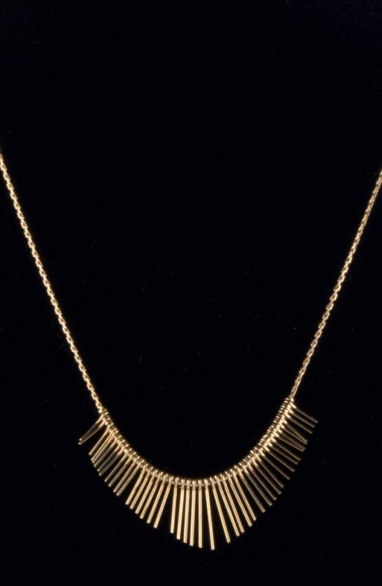 Damen Collier / Women's necklace 333,000 GG, Gewicht ca. 4 g., / 333,000 yellow gold, weight c. 4 - Bild 2 aus 2