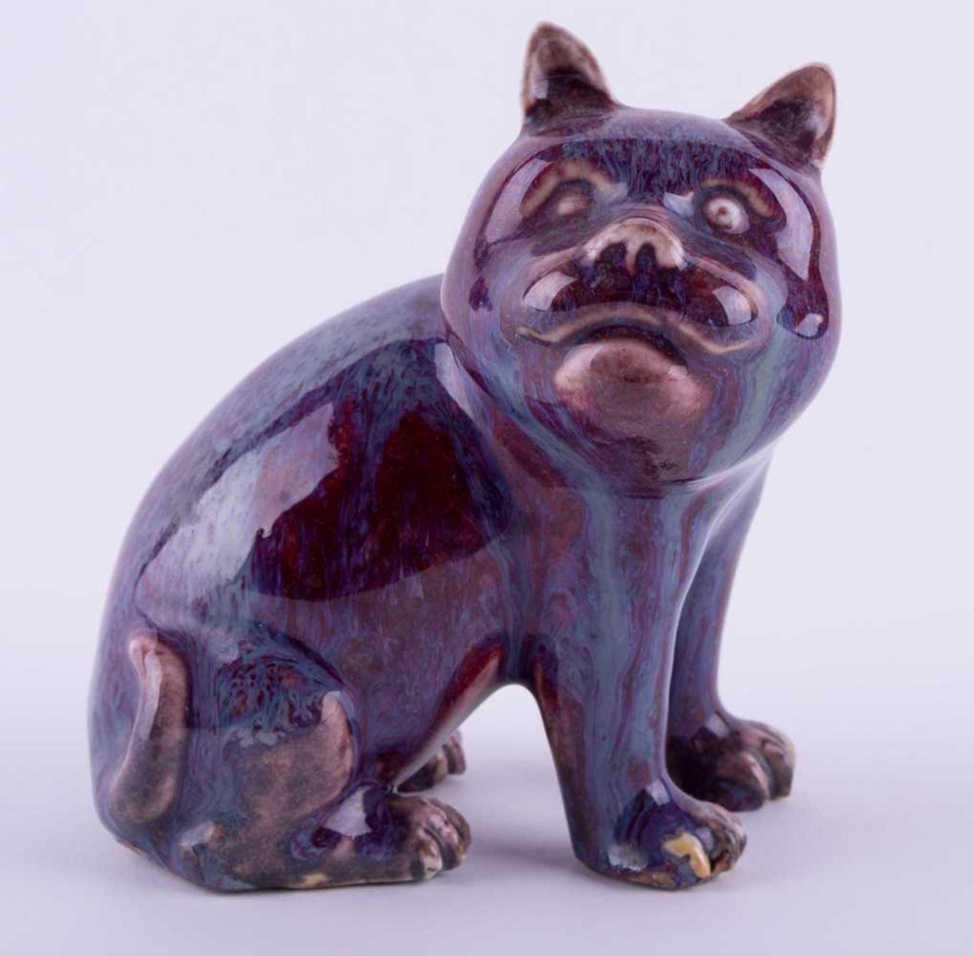 sitzende Katze China 18./19. Jhd. / Sitting cat, China 18th/19th century Porzellan, Flambe Glasur,