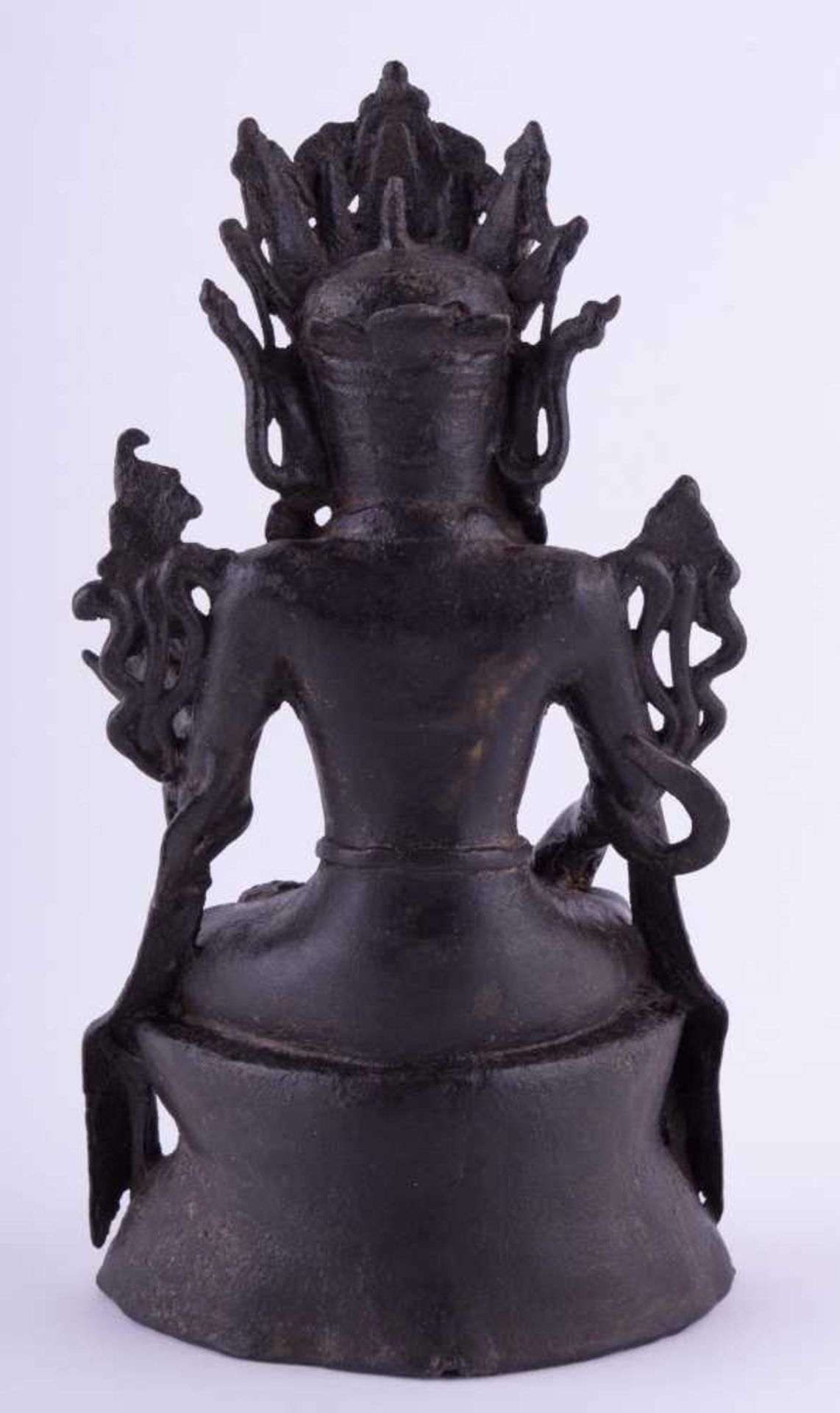 Buddha China Ming Zeit / Buddha, China Ming period Bronze, H: ca. 20 cm / bronze, height: c. 20 cm - Bild 4 aus 5