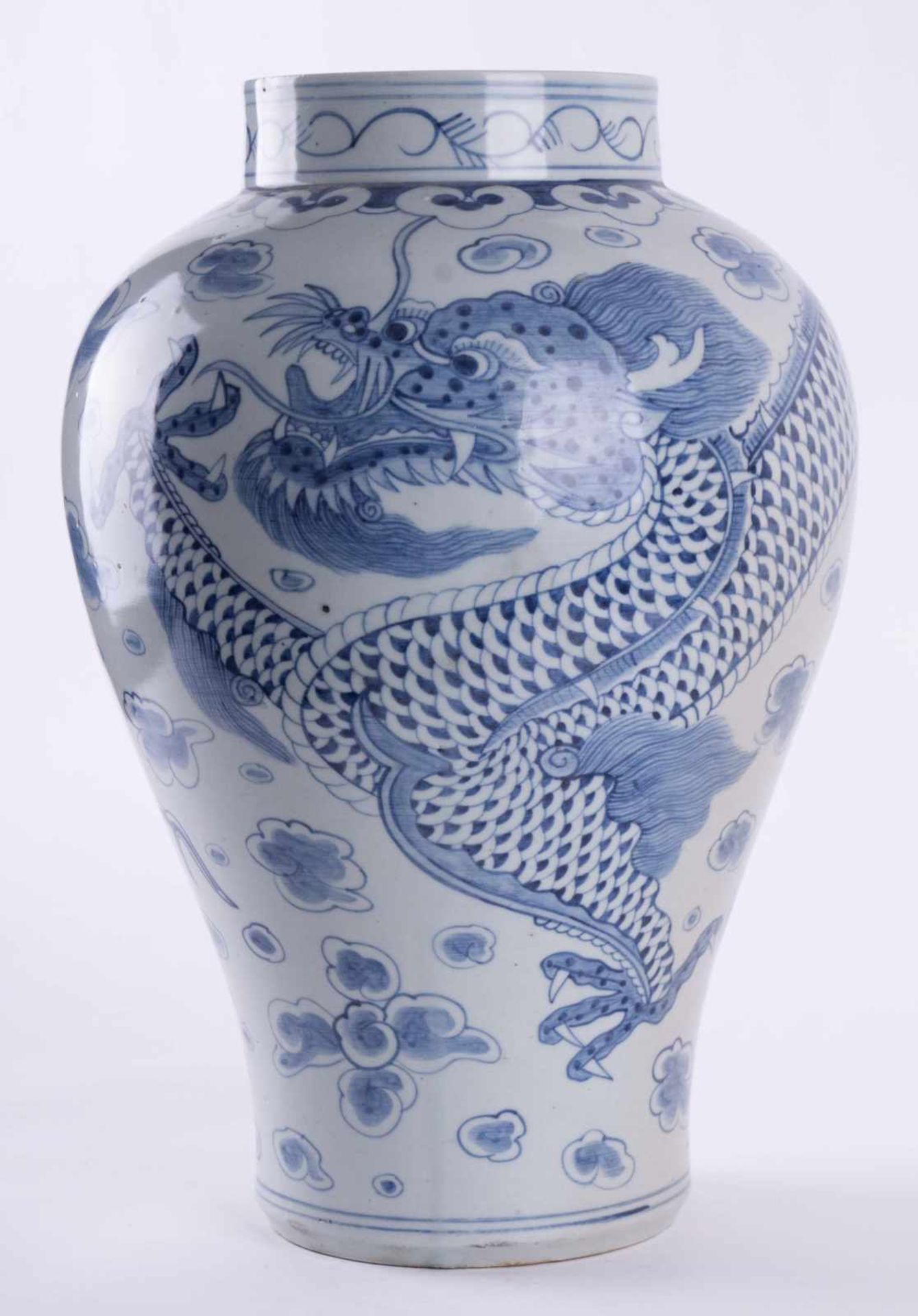 große Vase wohl Korea 19./20. Jhd. / Large vase, probably Korea 19th/20th century blau weiß