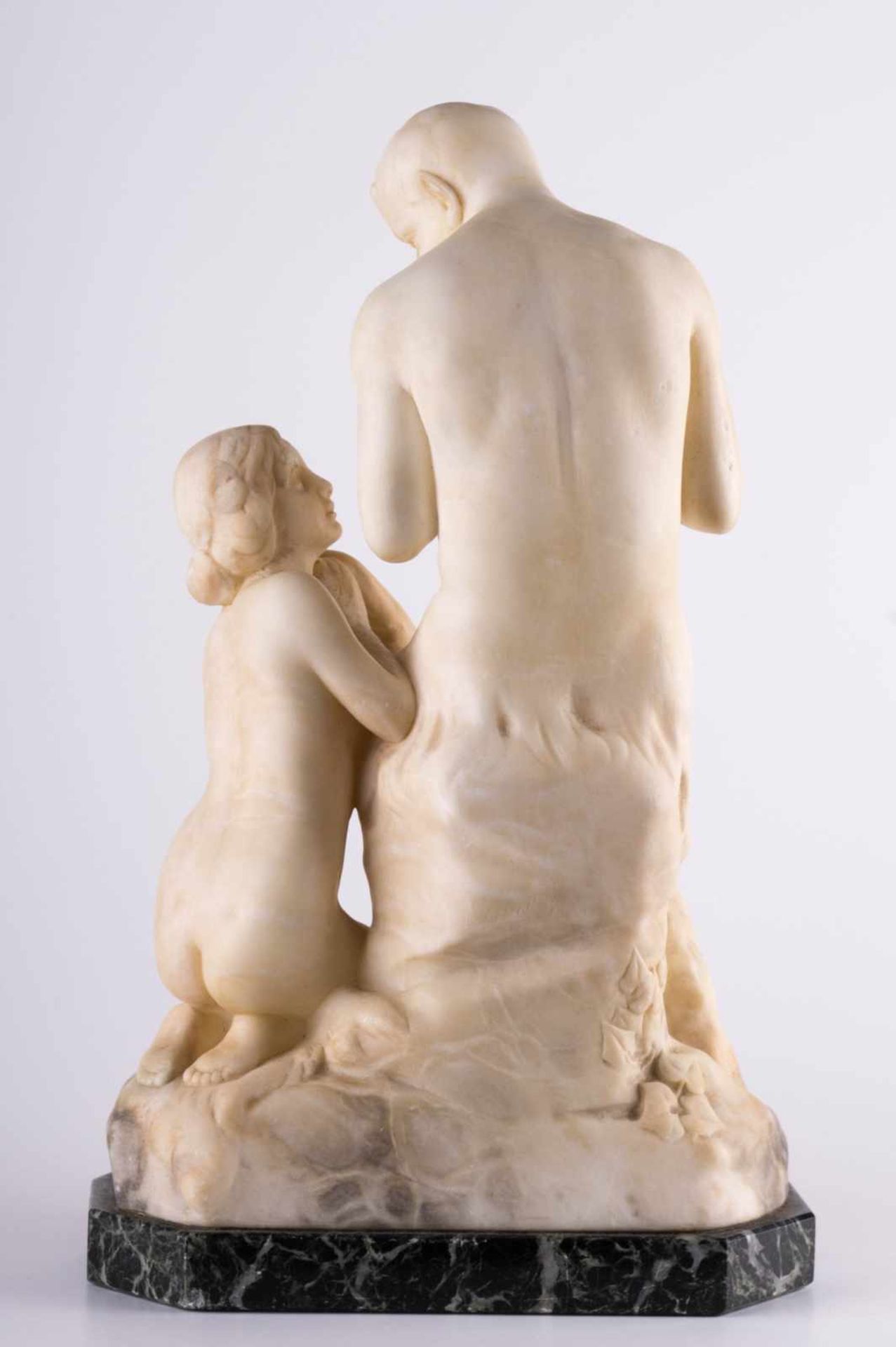 Alabaster figur "Satyr und Nymphe" Skulptur-Volumen Alabaster, H: 40 cm, auf Marmorsockel, Beide - Image 3 of 6