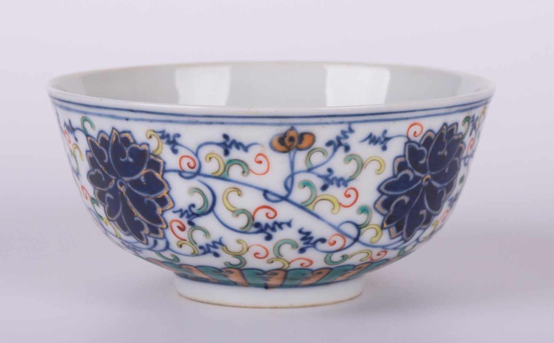 Porzellan Schale China 19. Jhd./20. Jhd. / Porcelain bowl, China 19th/20th century Polychrom - Image 2 of 5