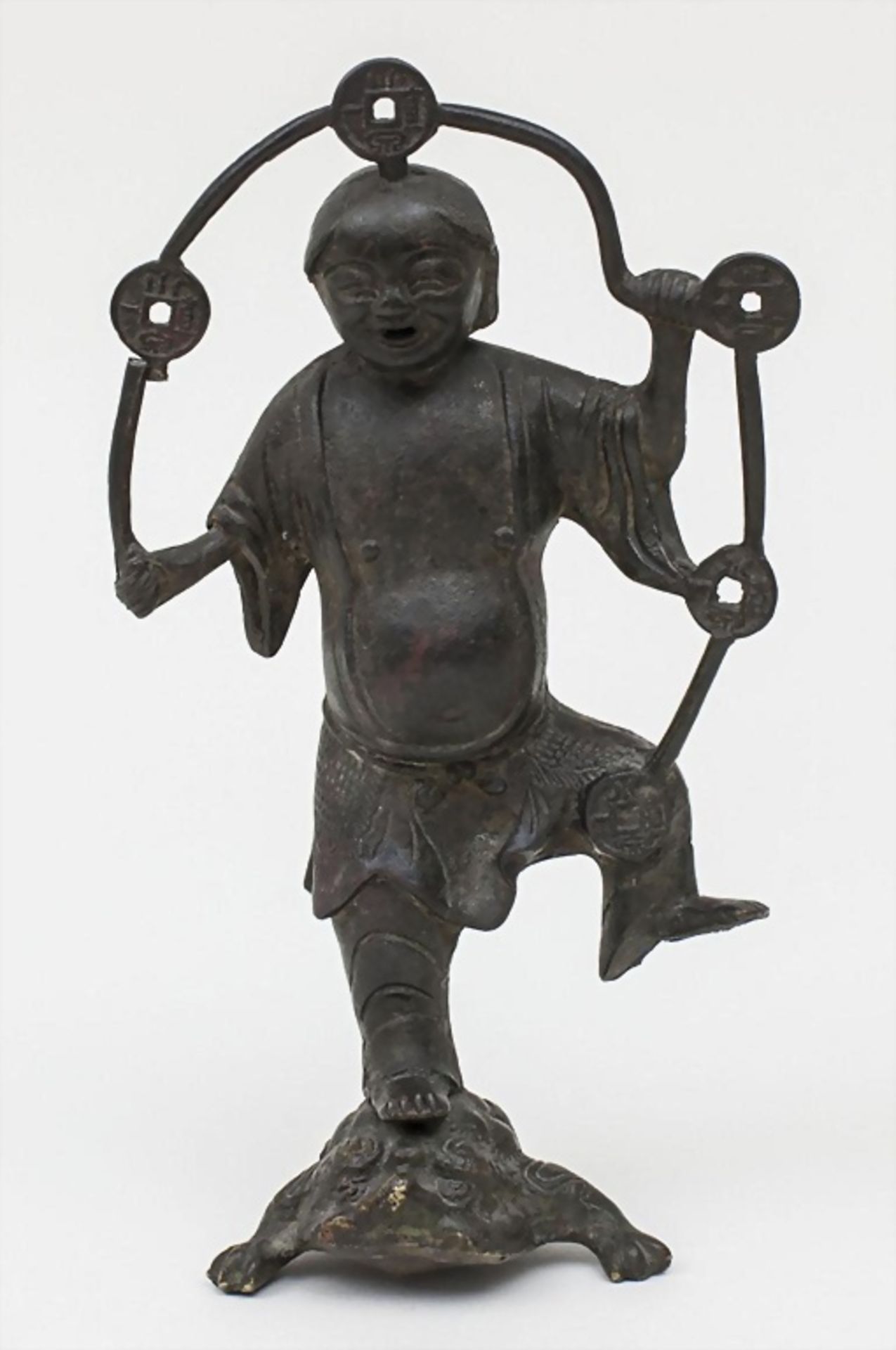 Bronze-Glücksgott auf Fabeltier / Fortune God on Mythical Creature, China, 19. Jh. Material: