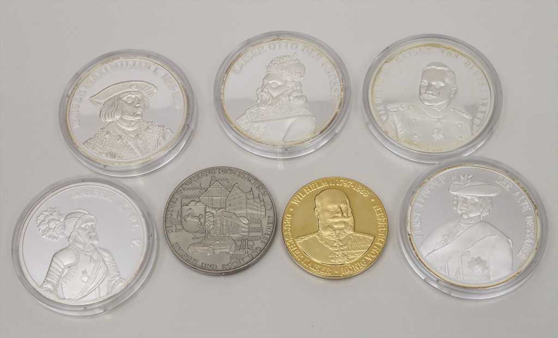 5 +2 Medaillen Deutscher Kaiser u.a./ 5 + 2 Medals of German Emperors and others Material: 5x je