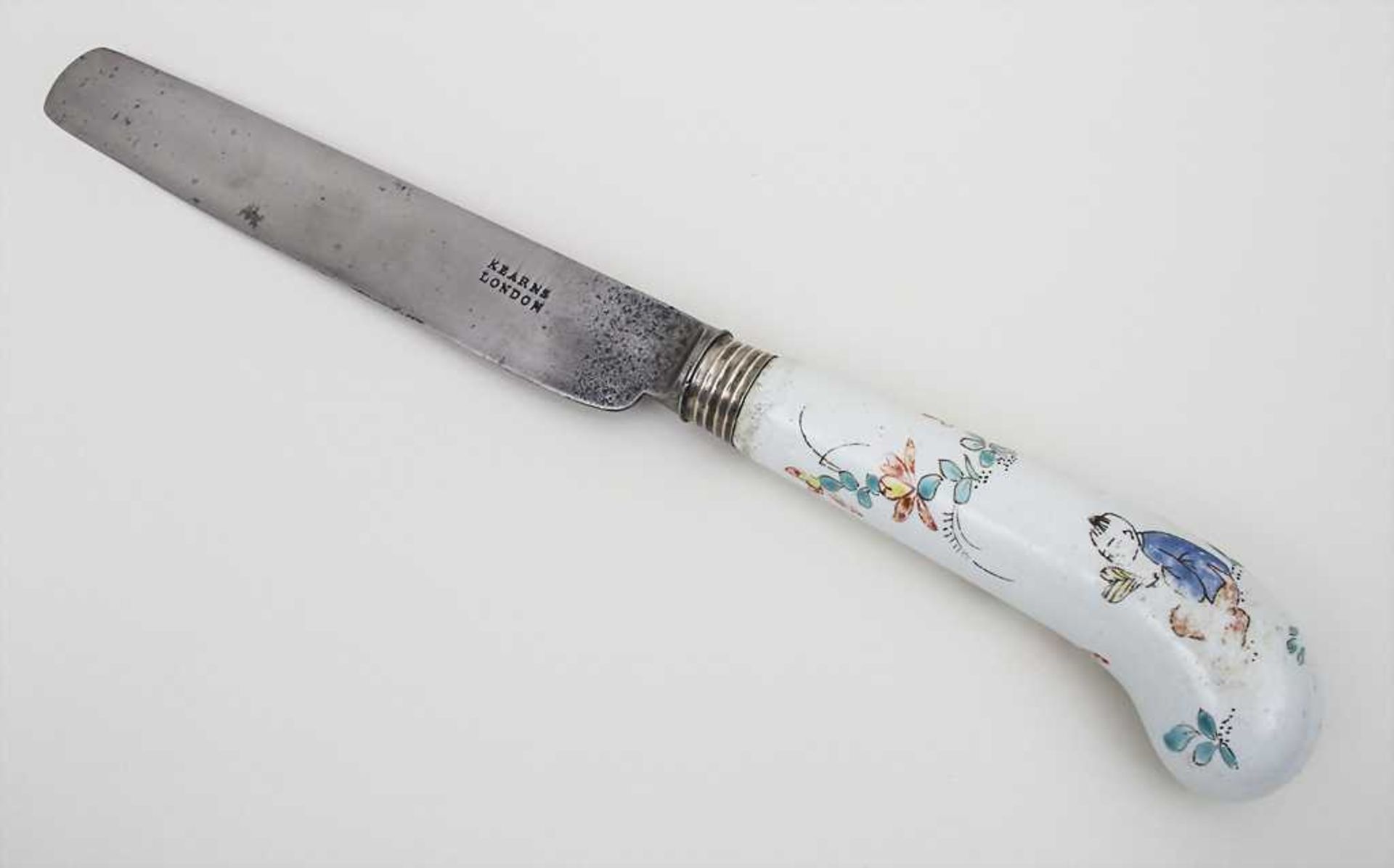 Messer mit Chinoiserie / Knife With Chinese Decor, wohl Meissen, 18. Jh. Material: kolbenförmige