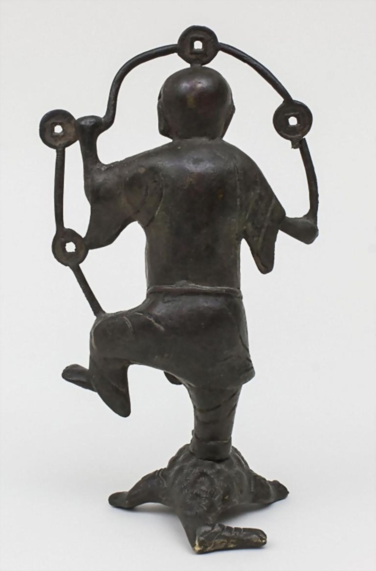 Bronze-Glücksgott auf Fabeltier / Fortune God on Mythical Creature, China, 19. Jh. Material: - Image 2 of 2